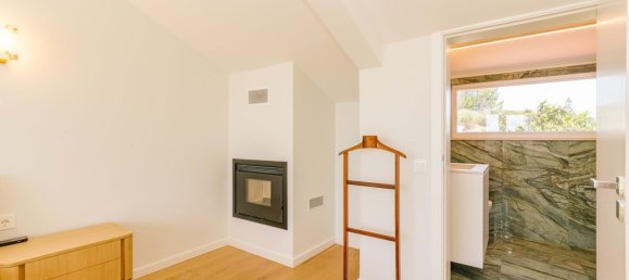 4 bedrooms Villa in Cascais, Portugal No. 54128 34