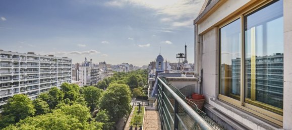 2 bedrooms Apartment in Paris, France No. 116951 10