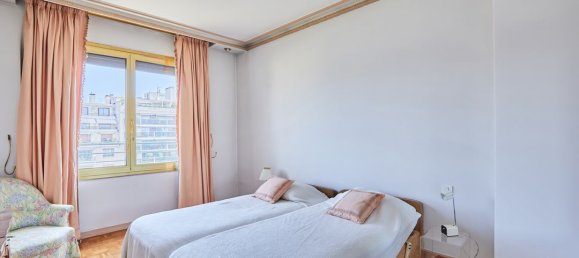 2 bedrooms Apartment in Paris, France No. 116951 6