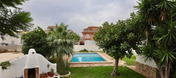 7 Schlafzimmer Haus in Alicante, Spain, Nr. 134572 4