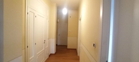 Дом с 5 комнатами в Паникале, Италия № 108034 24