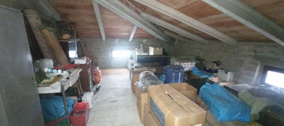 Дом с 5 комнатами в Паникале, Италия № 108034 5