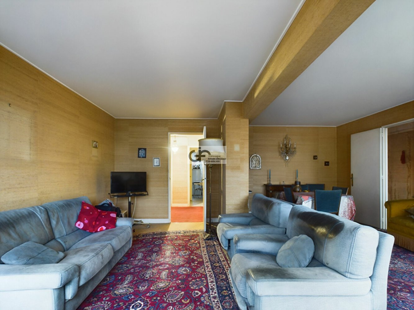 3 bedrooms Apartment in Paris, France No. 167154