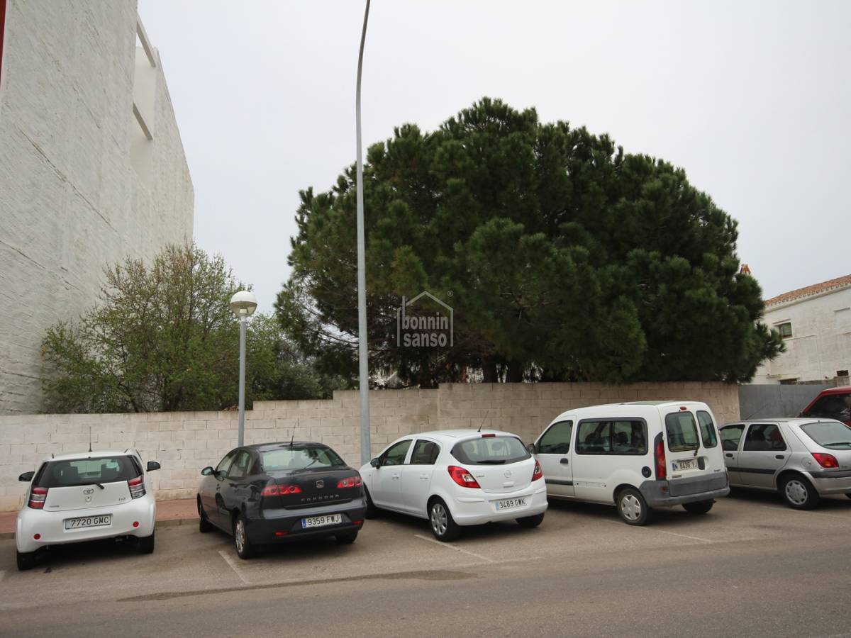  قطعة أرض في Mahon, Spain رقم 3950