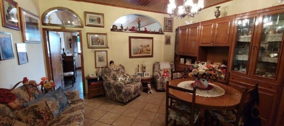 3 rooms Apartment in Arezzo, Italy No. 188336 10