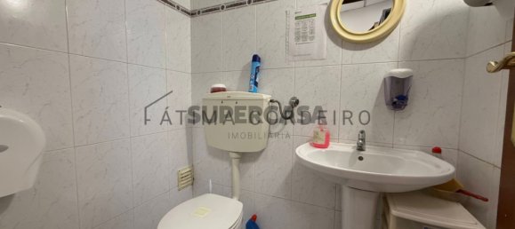 Gewerbliche Immobilie in Corroios, Portugal 123m², Nr. 352533 13