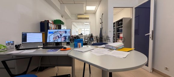 Gewerbliche Immobilie in Corroios, Portugal 123m², Nr. 352533 8