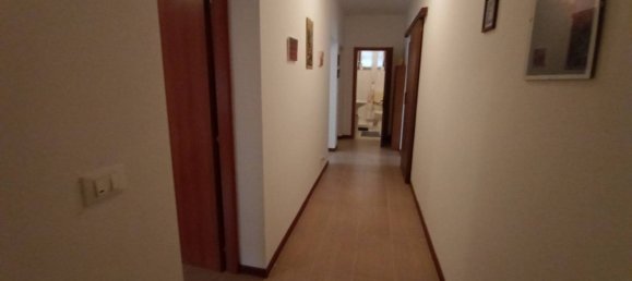 3 bedrooms Apartment in Udine, Italy No. 317167 9