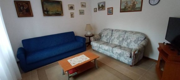 3 bedrooms Apartment in Udine, Italy No. 317167 4