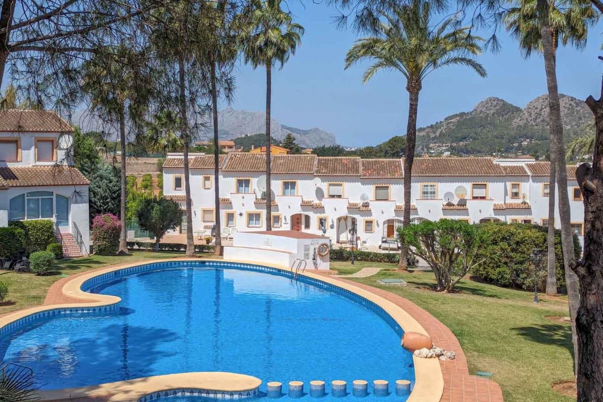 3 bedrooms Villa in Pedreguer, Spain No. 7581