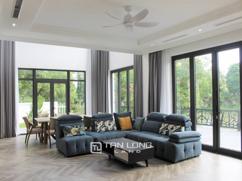 Вилла с 3 спальнями в Лонгбьен, Вьетнам № 695