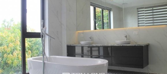 Вилла с 3 спальнями в Лонгбьен, Вьетнам № 695 13