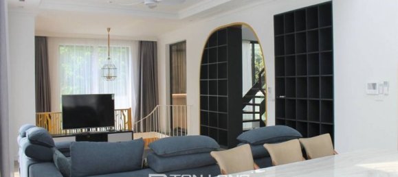 Вилла с 3 спальнями в Лонгбьен, Вьетнам № 695 2