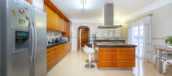 4 bedrooms House in Sintra, Portugal No. 38432 46