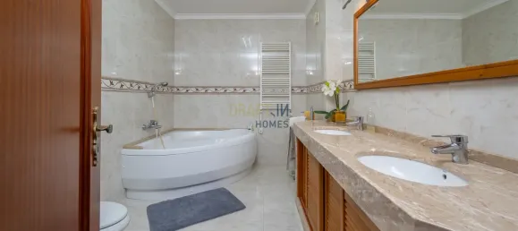 4 bedrooms House in Sintra, Portugal No. 38432 28