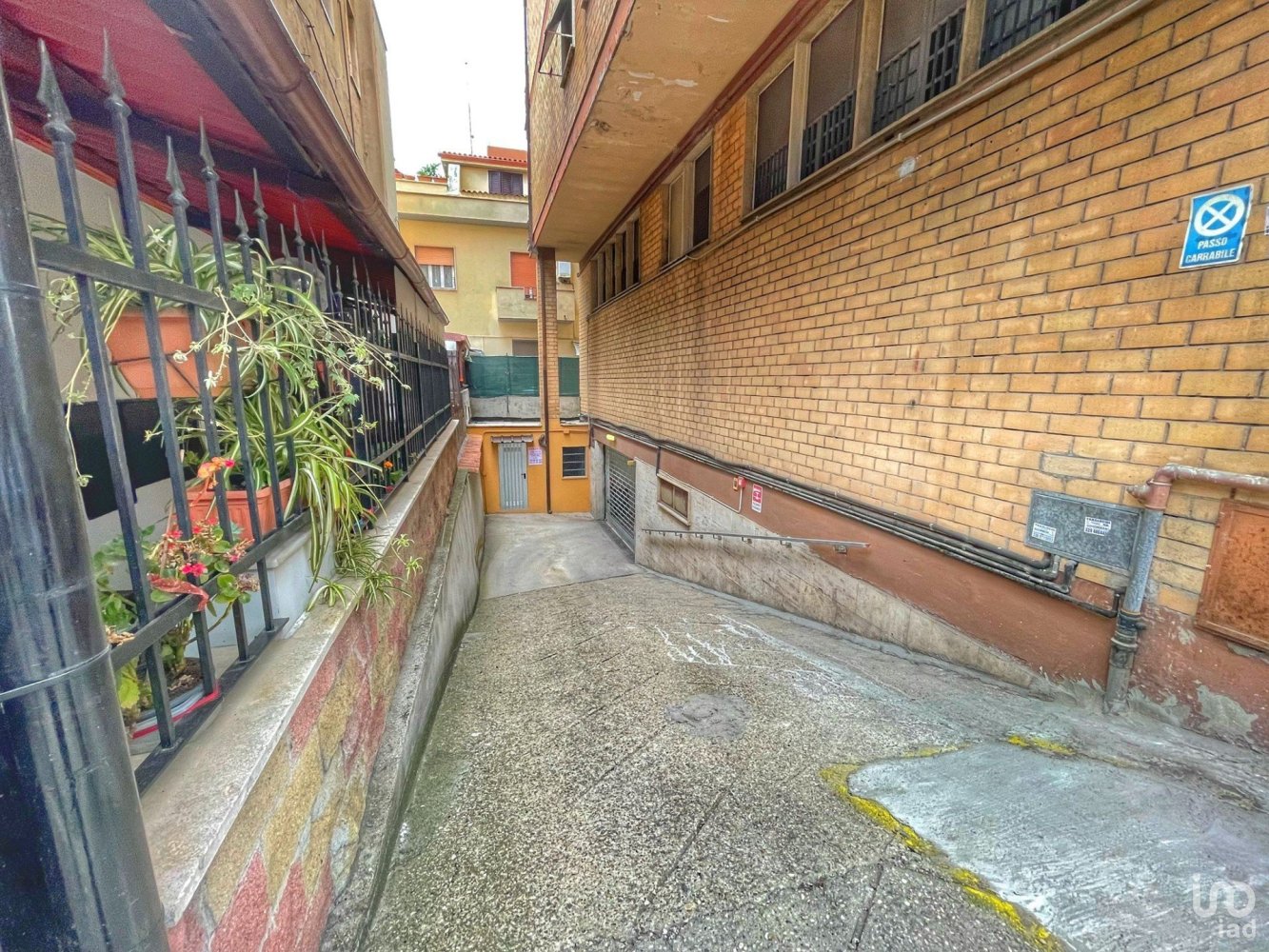 Garagem de 1 divisão em Guidonia Montecelio, Italy N.º 118064