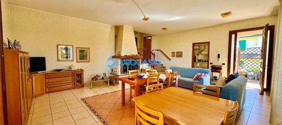 3 chambres Villa à Rolo, Italy No. 61133 23