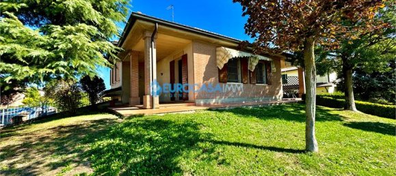 3 chambres Villa à Rolo, Italy No. 61133 11