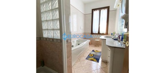 3 chambres Villa à Rolo, Italy No. 61133 24