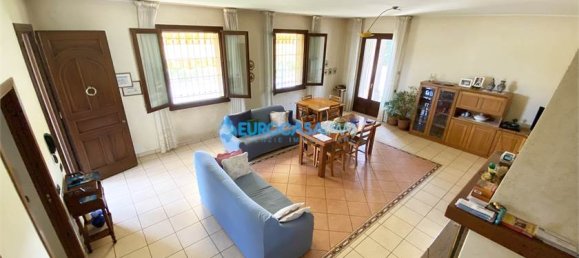 3 chambres Villa à Rolo, Italy No. 61133 16