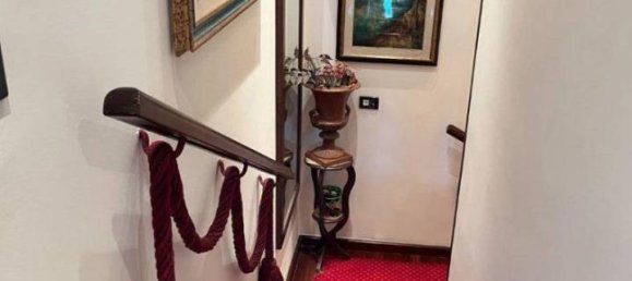 Villa de 6 divisões em Caserta, Italy N.º 33732 28