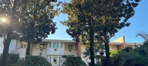 Villa de 6 divisões em Caserta, Italy N.º 33732 44