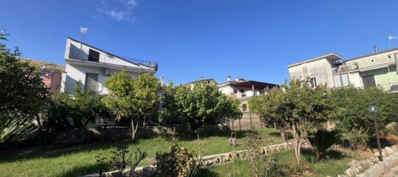 4 Schlafzimmer Haus in Vitulazio, Italy, Nr. 267421 2