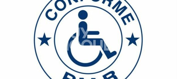 103m² Commercial property in Massy, France No. 130334 2