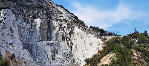 4 rooms Apartment in Carrara, Italy No. 112584 20