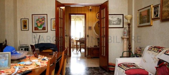 4 rooms Apartment in Carrara, Italy No. 112584 4