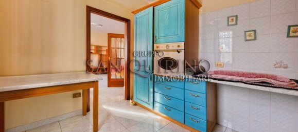 5 bedrooms Villa in Correggio, Italy No. 330632 20