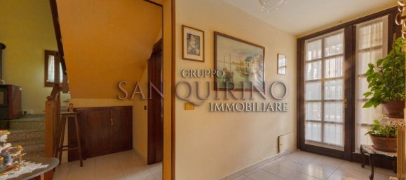 5 bedrooms Villa in Correggio, Italy No. 330632 14