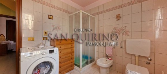 5 bedrooms Villa in Correggio, Italy No. 330632 6