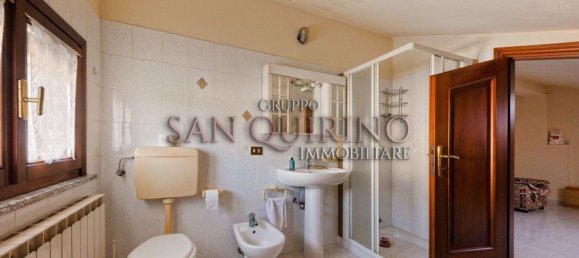 5 bedrooms Villa in Correggio, Italy No. 330632 32