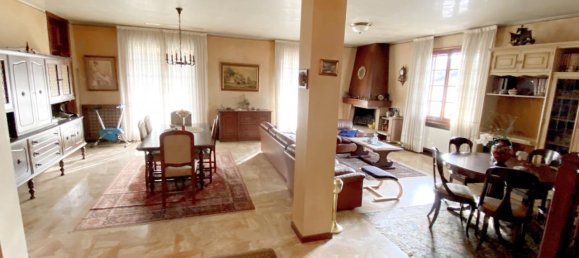 7-Zimmer Villa in Montecchio Maggiore, Italy, Nr. 235594 5