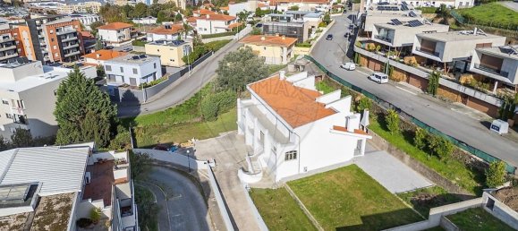 5 bedrooms House in Braga, Portugal No. 180690 10