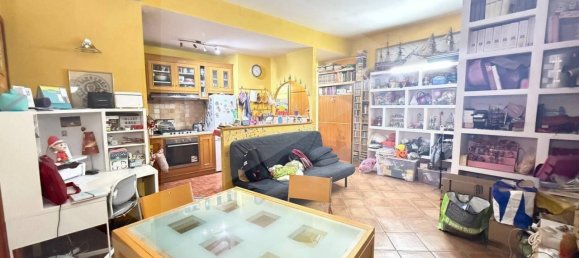Apartamento de 2 habitaciónes en Rome, Italy No. 22823 2