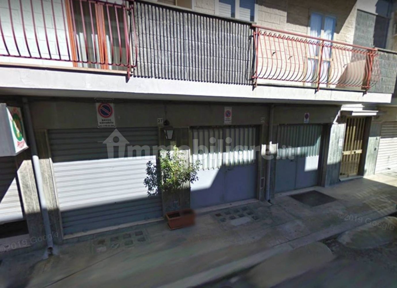 2-Zimmer Gewerbliche Immobilie in Adelfia, Italy, Nr. 107727