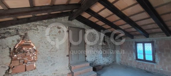 Casa de 10 habitaciónes en Udine, Italy No. 37528 15