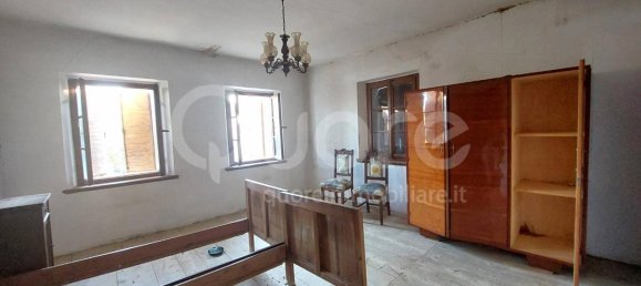 Casa de 10 habitaciónes en Udine, Italy No. 37528 19