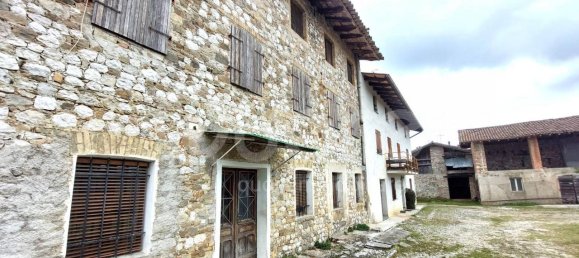 Casa de 10 habitaciónes en Udine, Italy No. 37528 26