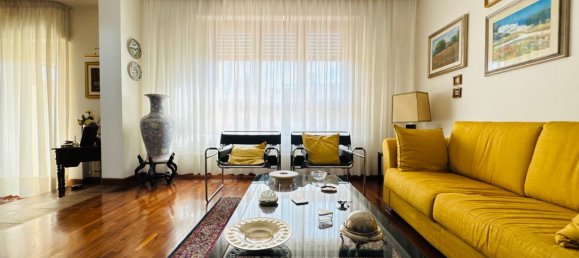 16 rooms House in Pescara, Italy No. 20532 23