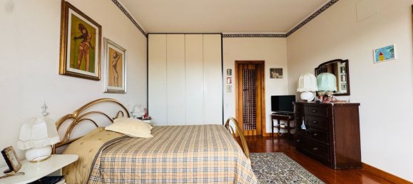 16 rooms House in Pescara, Italy No. 20532 11