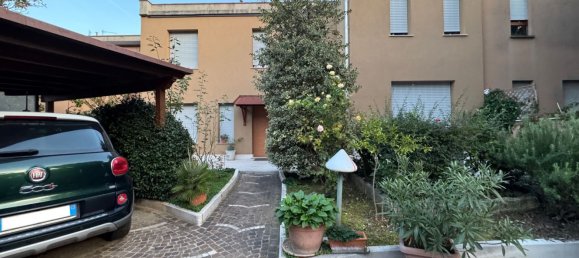 16 rooms House in Pescara, Italy No. 20532 6