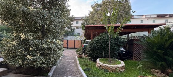 16 rooms House in Pescara, Italy No. 20532 5