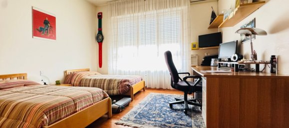 16 rooms House in Pescara, Italy No. 20532 16