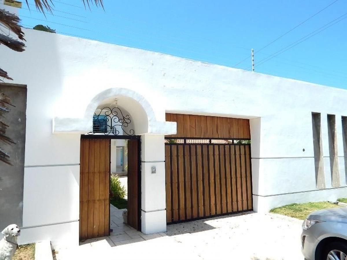 4 bedrooms House in Atlantico, Colombia No. 1852