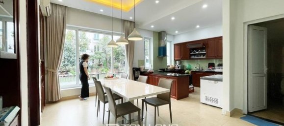 3 bedrooms Villa in Long Bien, Vietnam No. 694 4