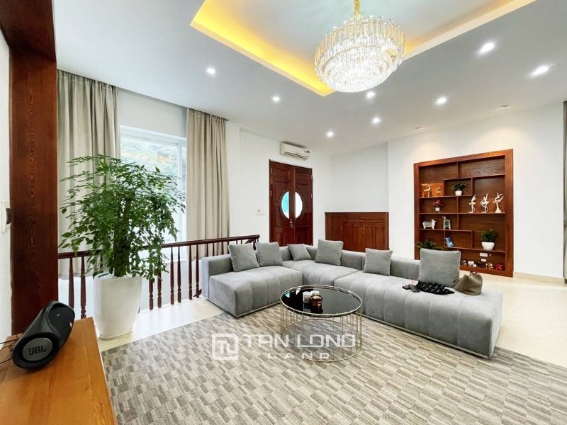 3 bedrooms Villa in Long Bien, Vietnam No. 694