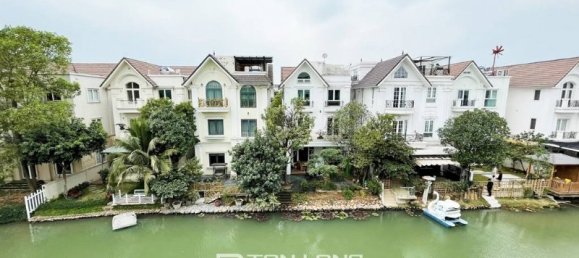 3 bedrooms Villa in Long Bien, Vietnam No. 694 16